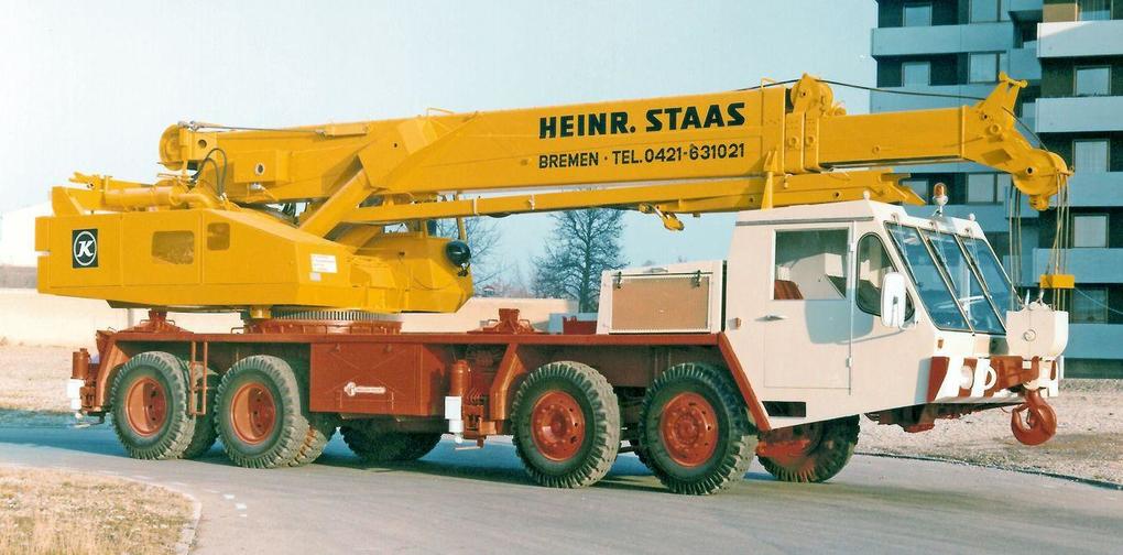 Weitere Ansicht: Kässbohrer Kranfahrzeuge | Konstantin Hellstern, Alexander Luig, Oliver Thum