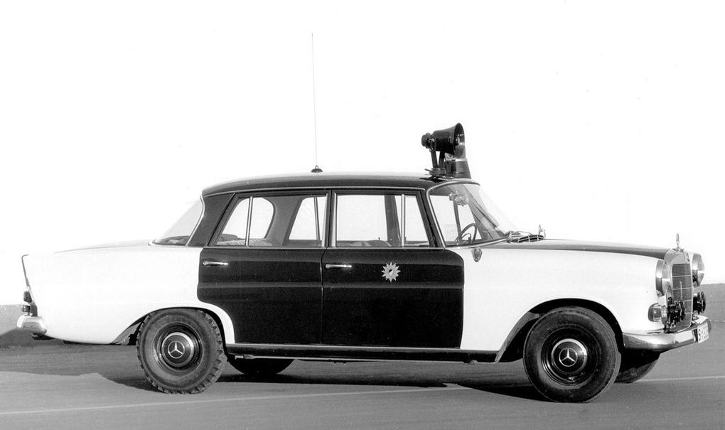 Weitere Ansicht: Polizeifahrzeuge Mercedes-Benz | Alexander Weber