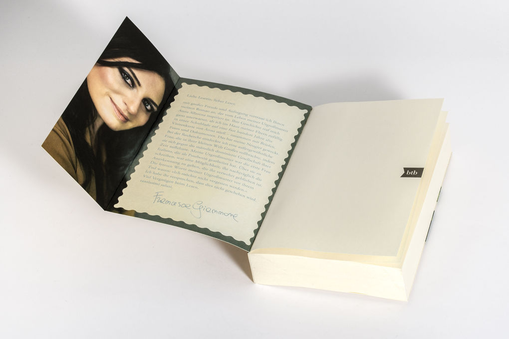 Weitere Ansicht: Die Briefträgerin | Francesca Giannone