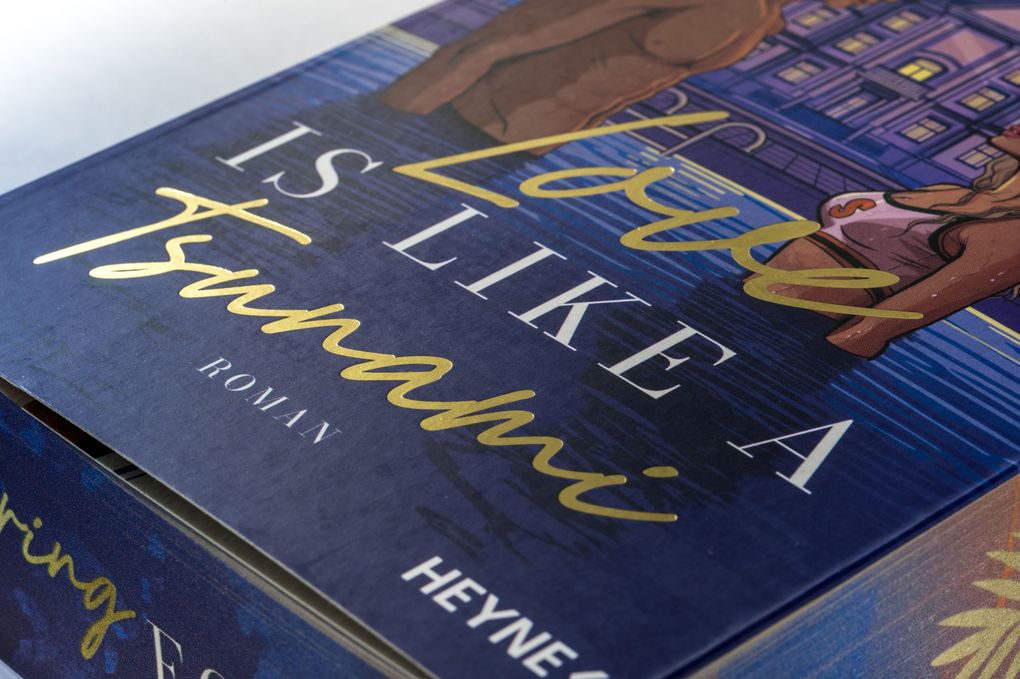 Weitere Ansicht: Love is like a Tsunami | Ronja Madeleine