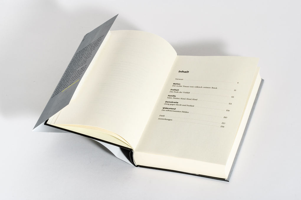 Weitere Ansicht: Raubzug von rechts | Ruth Hoffmann