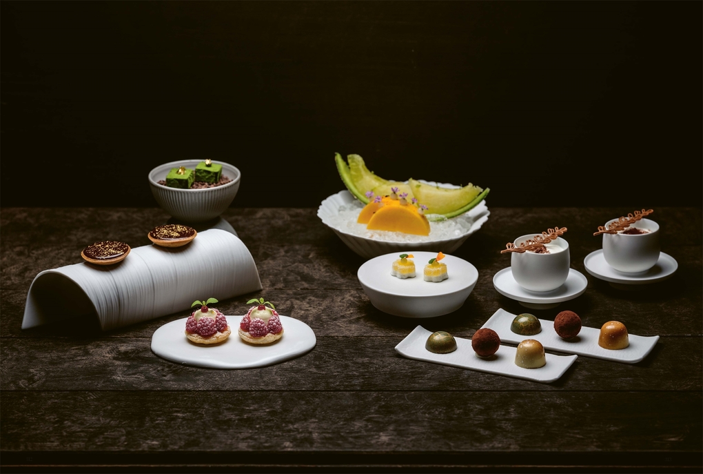 Weitere Ansicht: Paris - Tokio | Christian Bau