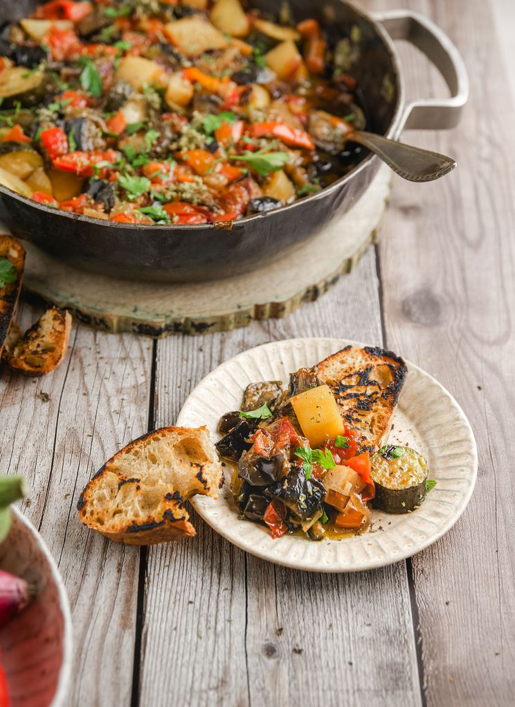 Weitere Ansicht: Von Insel zu Insel | Lazaros Kapageoroglou