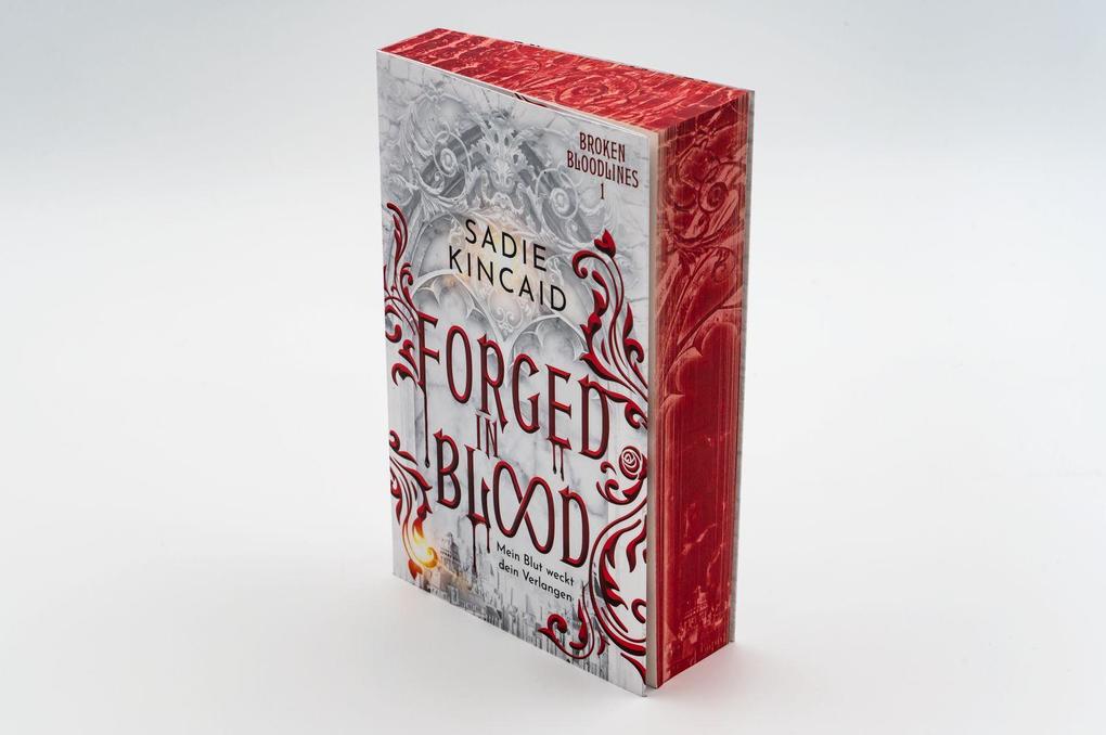 Weitere Ansicht: Forged in Blood | Sadie Kincaid