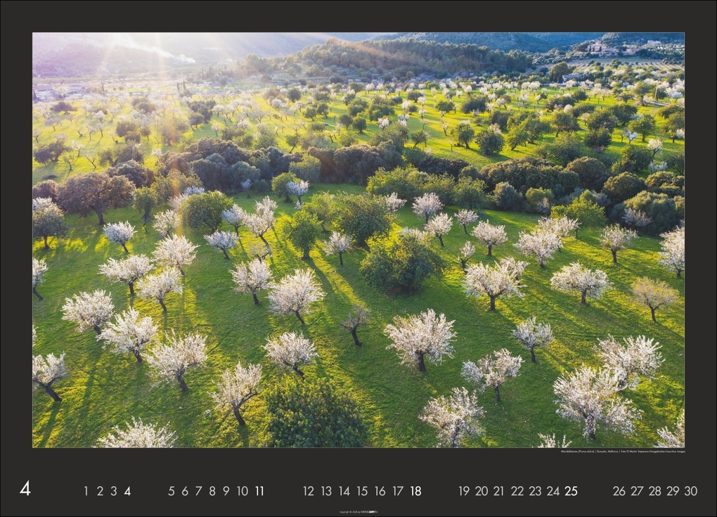 Weitere Ansicht: Die Erde von oben Kalender 2027