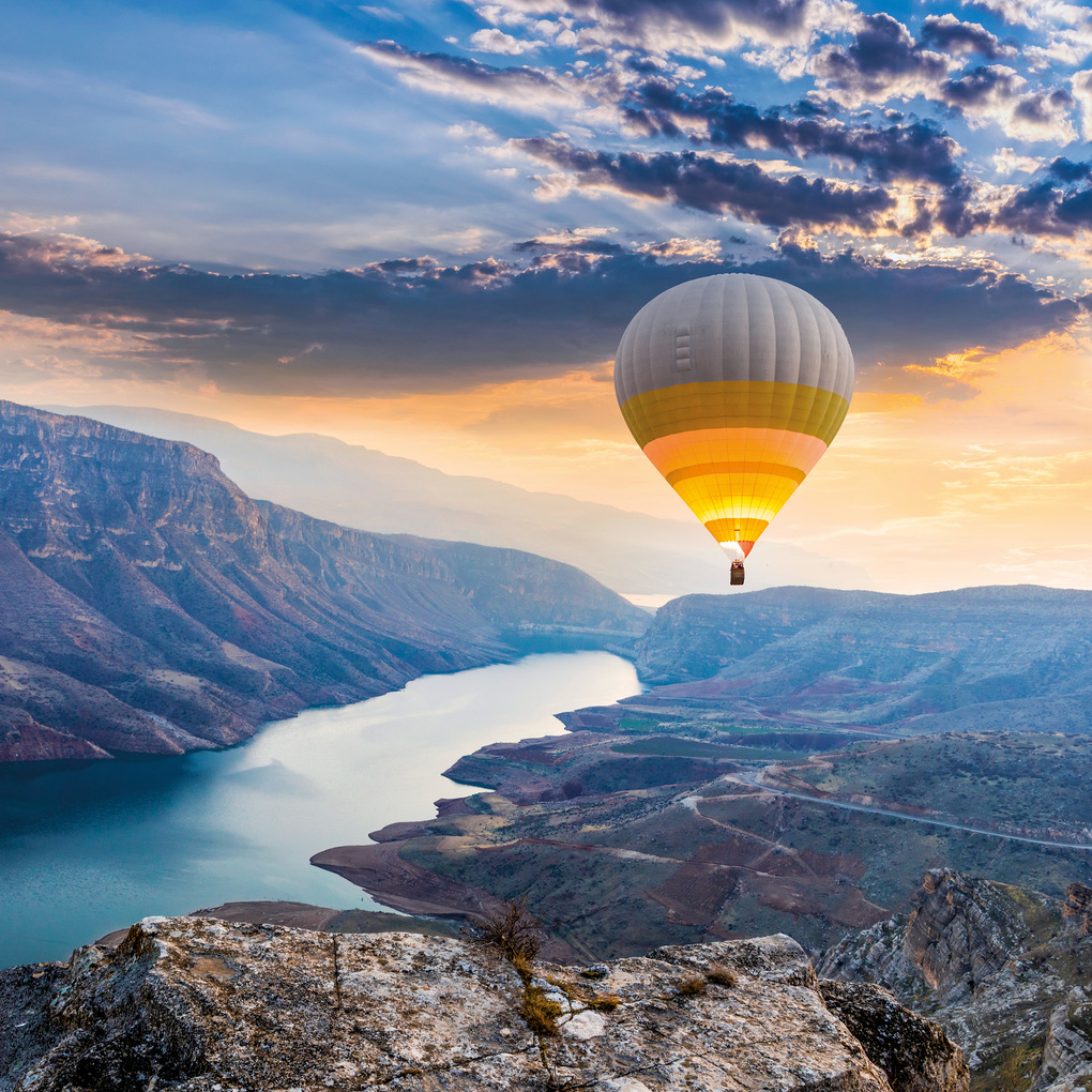 Weitere Ansicht: Die Sonne geht auf / Sunrise 2027