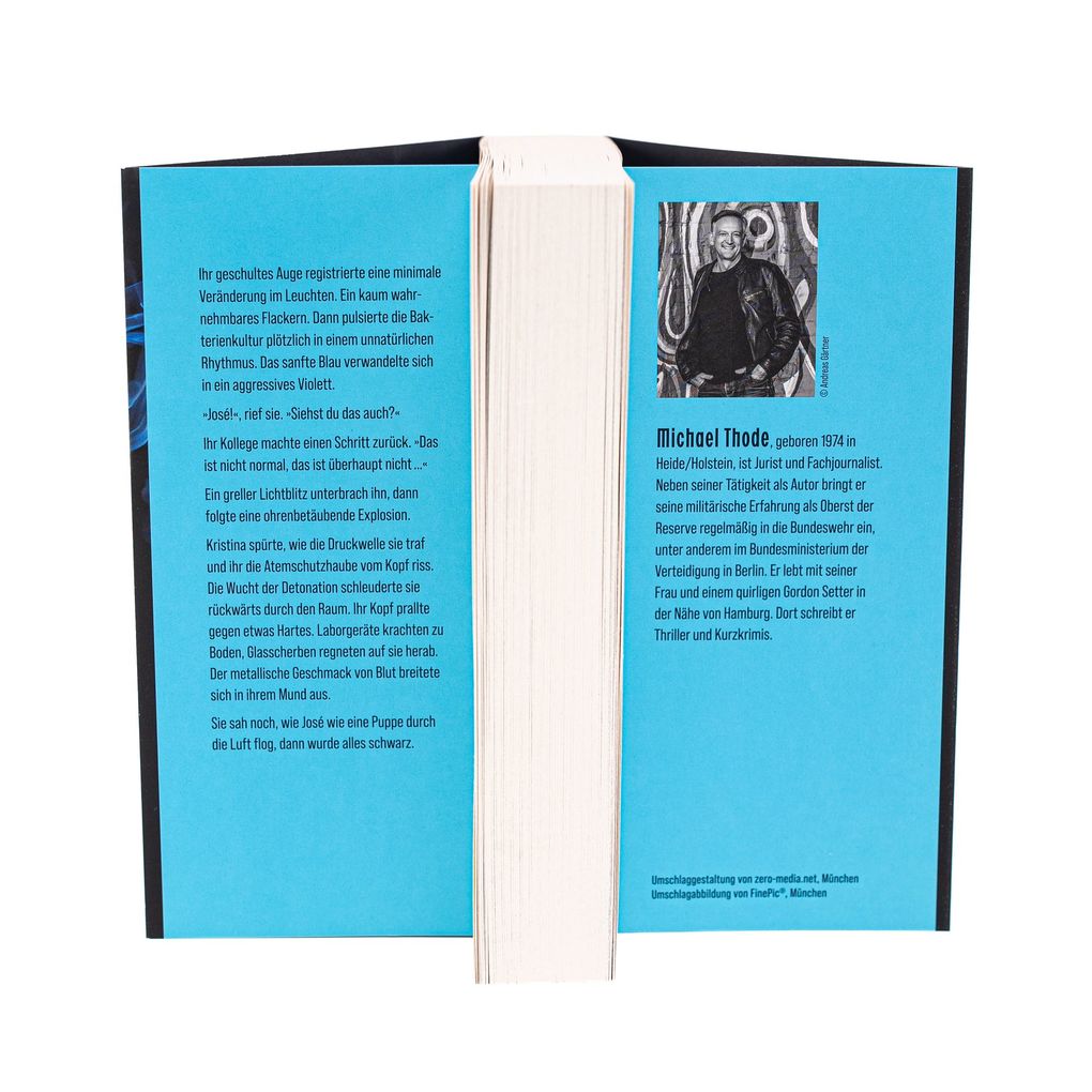 Weitere Ansicht: Blaues Feuer | Michael Thode