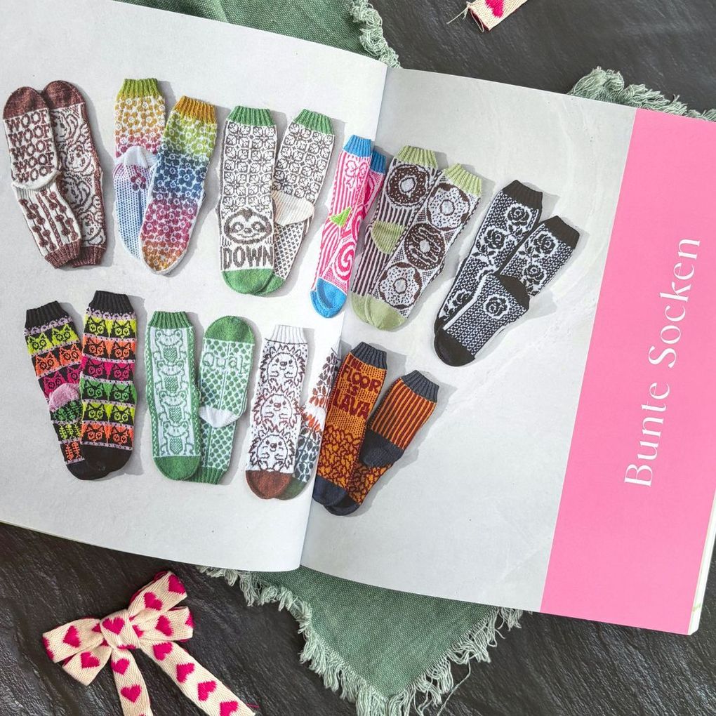 Weitere Ansicht: Noch mehr bunte Socken und witzige Handschuhe | Andrea Hoedt-Konken