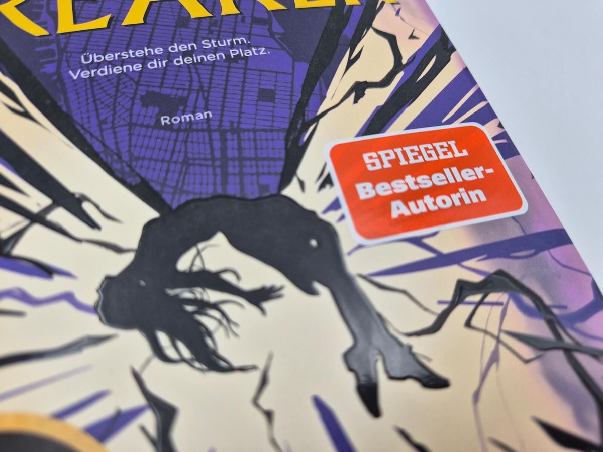 Weitere Ansicht: Storm Breaker (Deluxe-Ausgabe) | Nisha J. Tuli