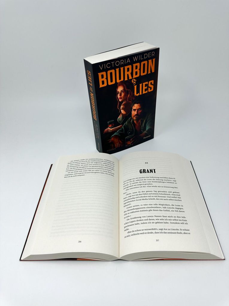 Weitere Ansicht: Bourbon and Lies | Victoria Wilder