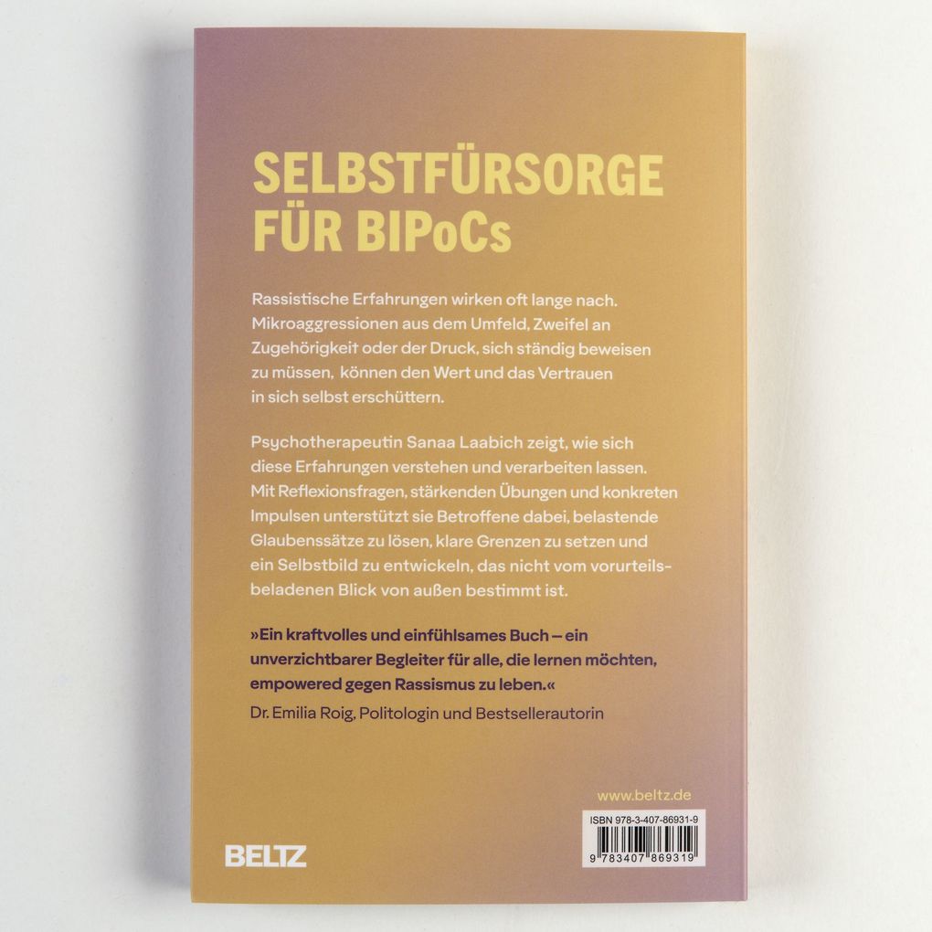 Weitere Ansicht: Empowered gegen Rassismus | Sanaa Laabich