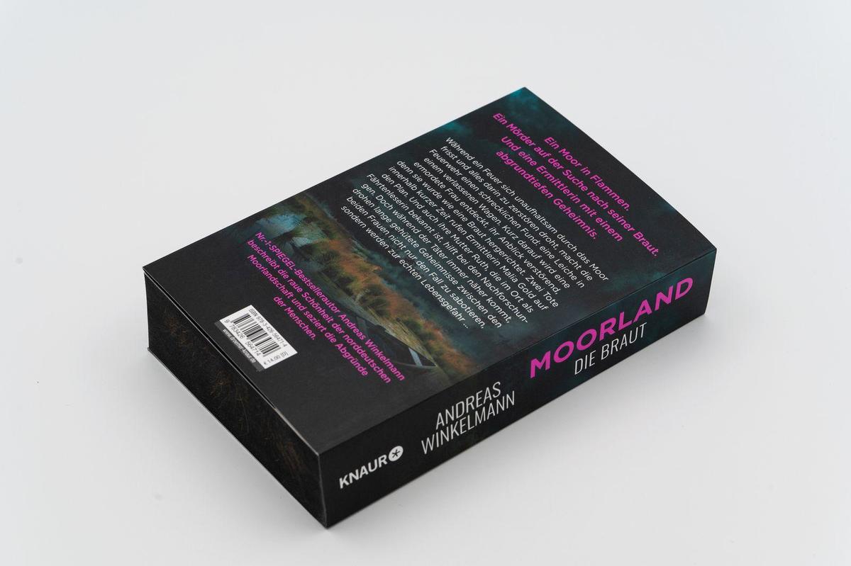 Weitere Ansicht: Moorland. Die Braut | Andreas Winkelmann