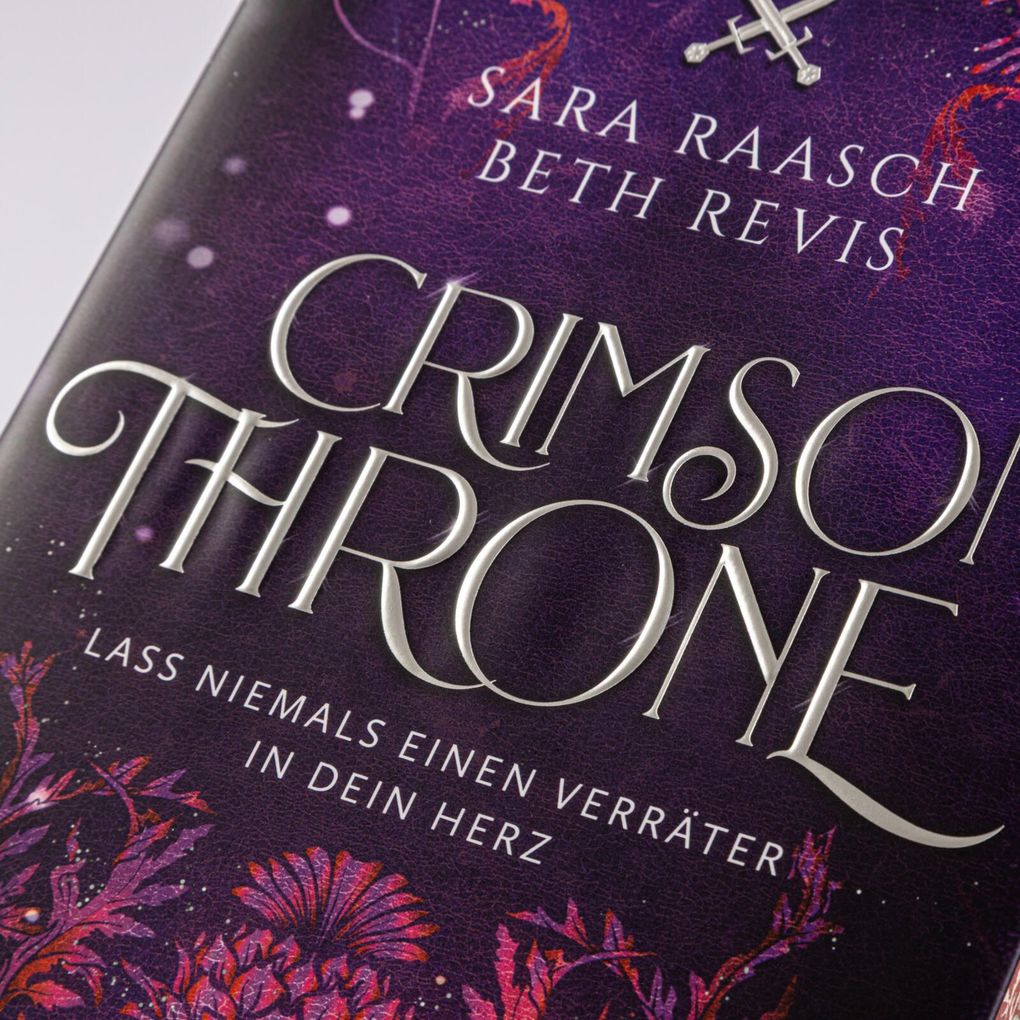 Weitere Ansicht: Crimson Throne (Spy and Guardian 1) | Beth Revis, Sara Raasch