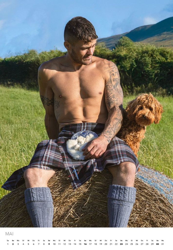 Weitere Ansicht: Men in Kilts Kalender 2027