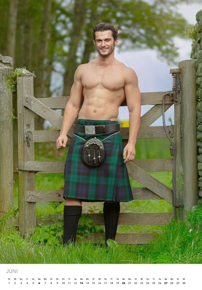 Weitere Ansicht: Men in Kilts Kalender 2027
