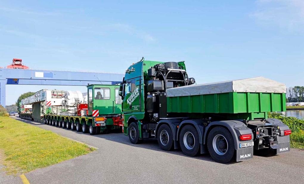 Weitere Ansicht: Jahrbuch Schwertransporte 2027