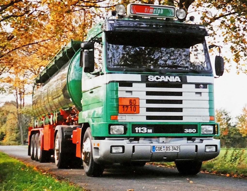 Weitere Ansicht: Jahrbuch Lastwagen 2027