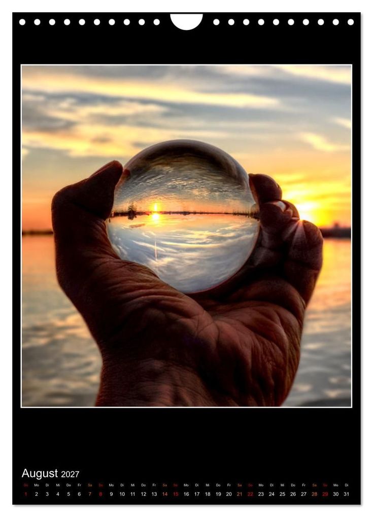 Weitere Ansicht: Momente aus Glas - Glaskugelfotografie (Wandkalender 2027 DIN A4 hoch), CALVENDO Monatskalender | Mirko Weigt © Hamburg, Calvendo
