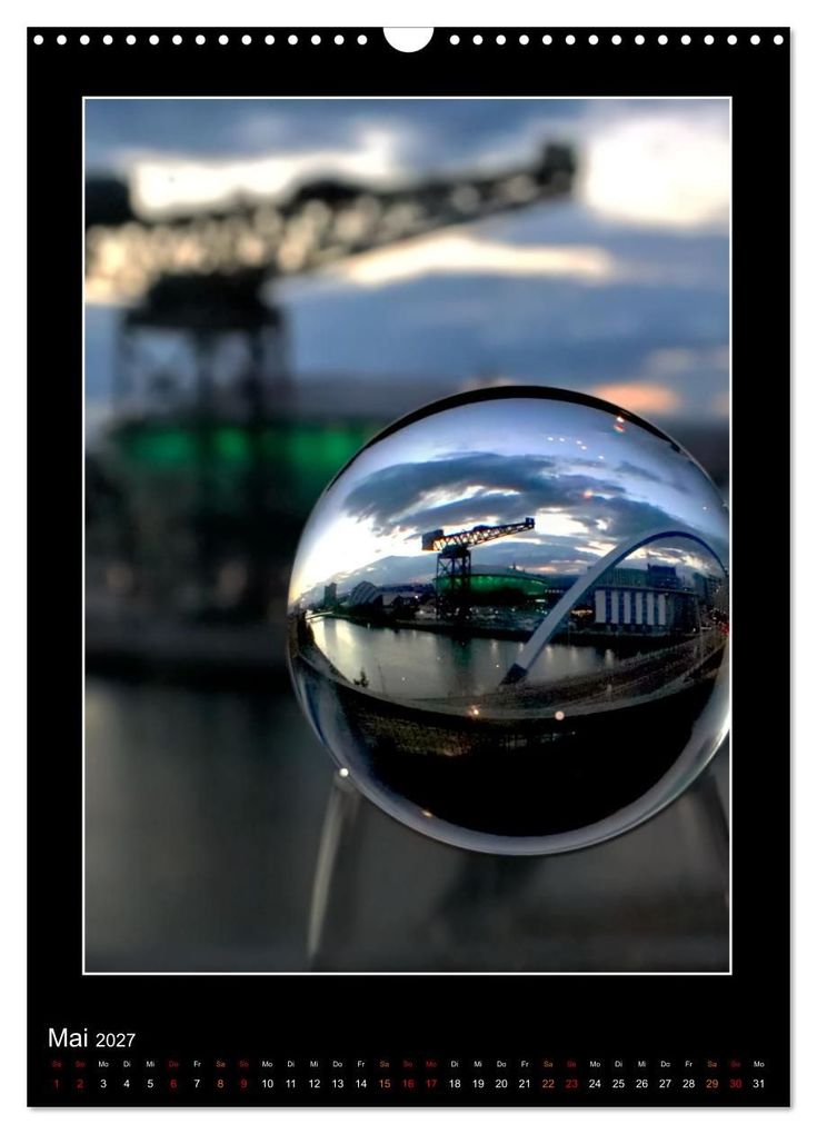 Weitere Ansicht: Momente aus Glas - Glaskugelfotografie (Wandkalender 2027 DIN A3 hoch), CALVENDO Monatskalender | Mirko Weigt © Hamburg, Calvendo