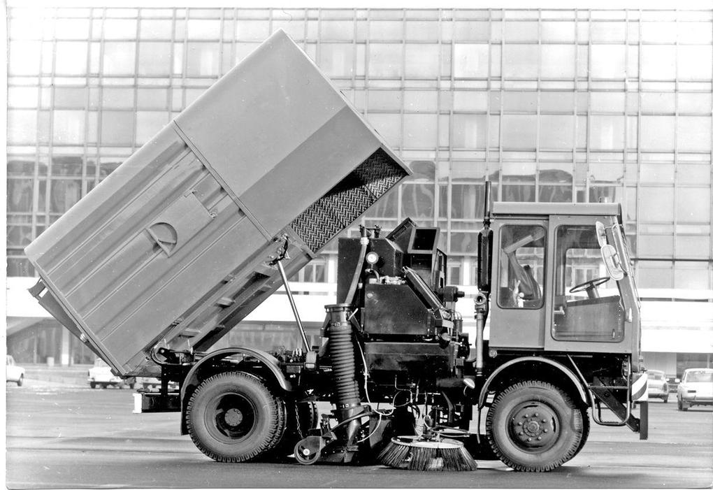 Weitere Ansicht: Kommunalfahrzeuge in der DDR | Frank Rönicke