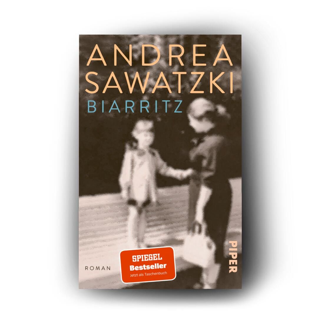 Weitere Ansicht: Biarritz | Andrea Sawatzki